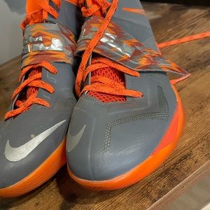 Nike lebron soldier 7’s